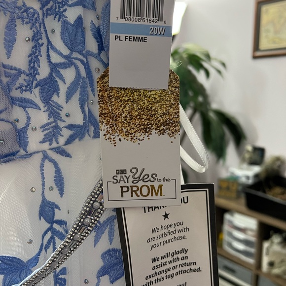 Size 20 Macy’s Say Yes Dress - Picture 6 of 8